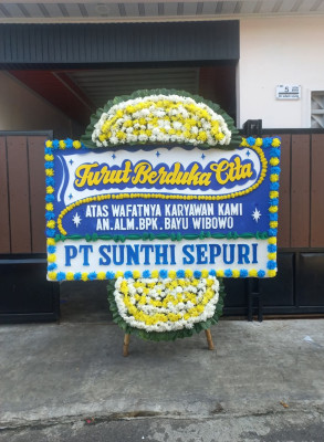Papan Bunga Duka di Pulau Setokok